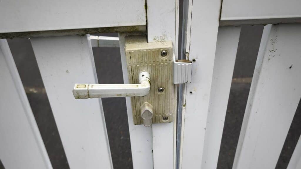 Gla-solution - Serrurier agréé Doullens : dépannage, installation, tarifs - Featured Image 1