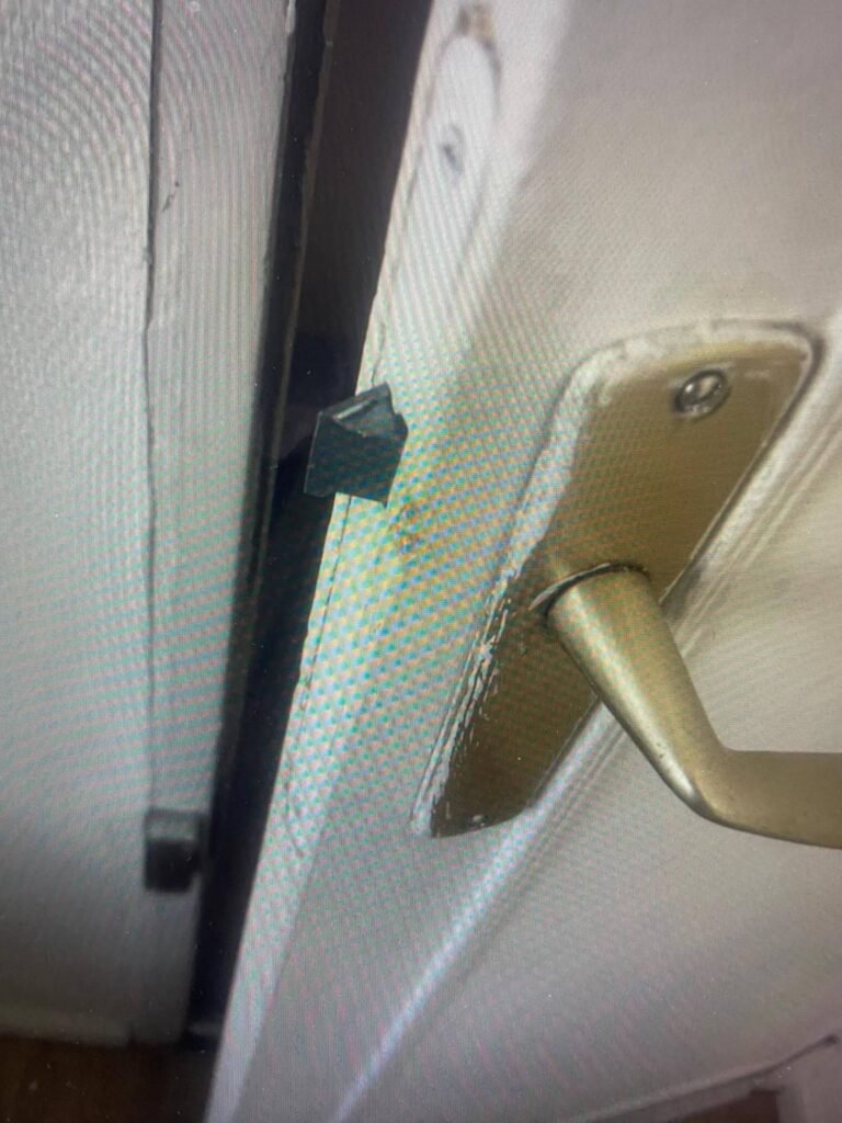 Installation de gâche porte à Amiens