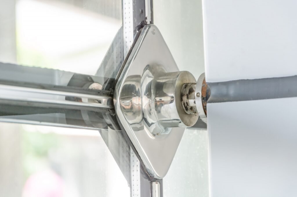 Gla-solution - Serrurier pour installation de verrière à Doullens : guide - Featured Image 1